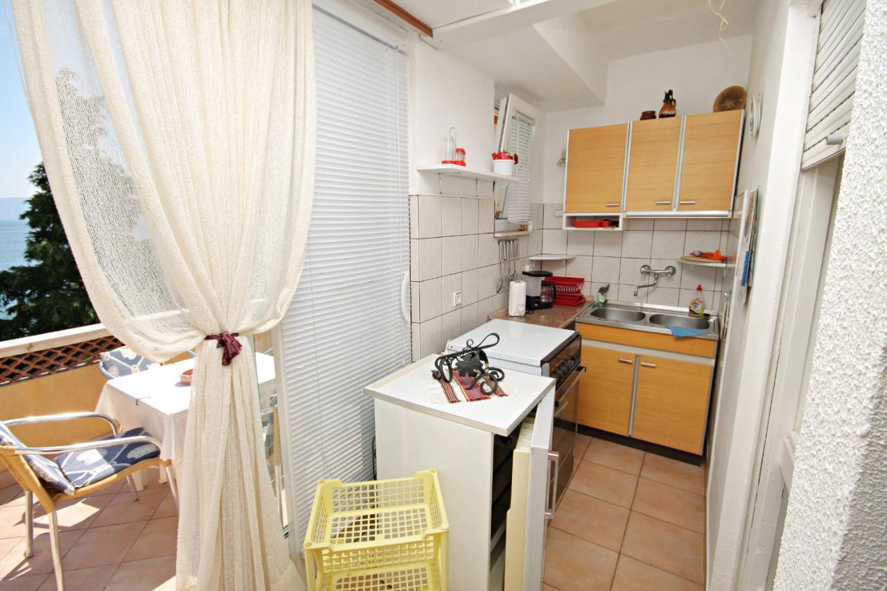 Apartments By The Sea Novi Vinodolski - 5558 Ngoại thất bức ảnh