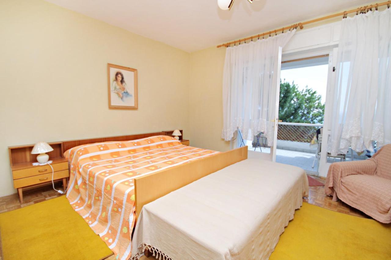 Apartments By The Sea Novi Vinodolski - 5558 Ngoại thất bức ảnh